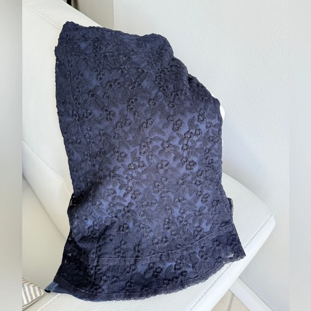 Cynthia Steffe Navy Floral Lace Skirt – Size 6 - Picture 10 of 12